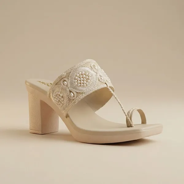 Cream_Ethnic_Block_Heeled_Sandals_With_Embroidered_Strap_And_Toe_Loop_For_Festive_And_Traditional_Wear