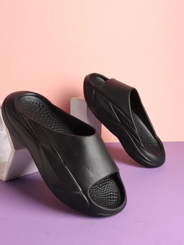 Black_Comfortable_Anti_Skid_Sky_Slip_On_Lightweight_Daily_Wear_Eva_Slippers_For_Men