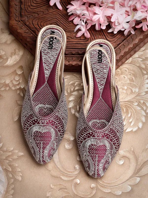 Maroon_Elegant_Ethnic_Embroidered_Slingback_Flats_For_Women_With_Traditional_Zari_Detailing_And_Comfortable_Design