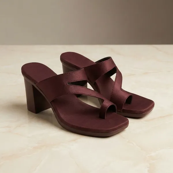 Brown_Stylish_Block_Heel_Sandal_For_Women_With_Modern_Toe_Loop_Design_And_Comfortable_Fit
