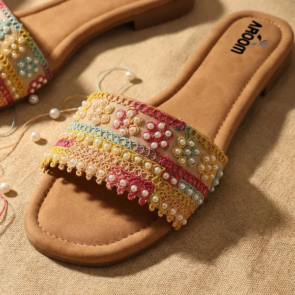 Pearl_Embellished_Flat_Sandal_For_Women_With_Soft_Comfort_Sole_And_Trendy_Ethnic_Touch