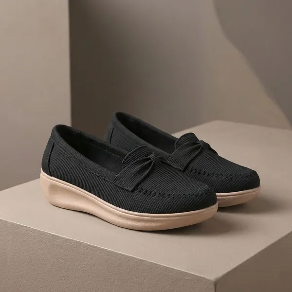 Black_Classic_Loafers_With_Comfortable_Cushioned_Sole_And_Stylish_Design_For_Everyday_Wear