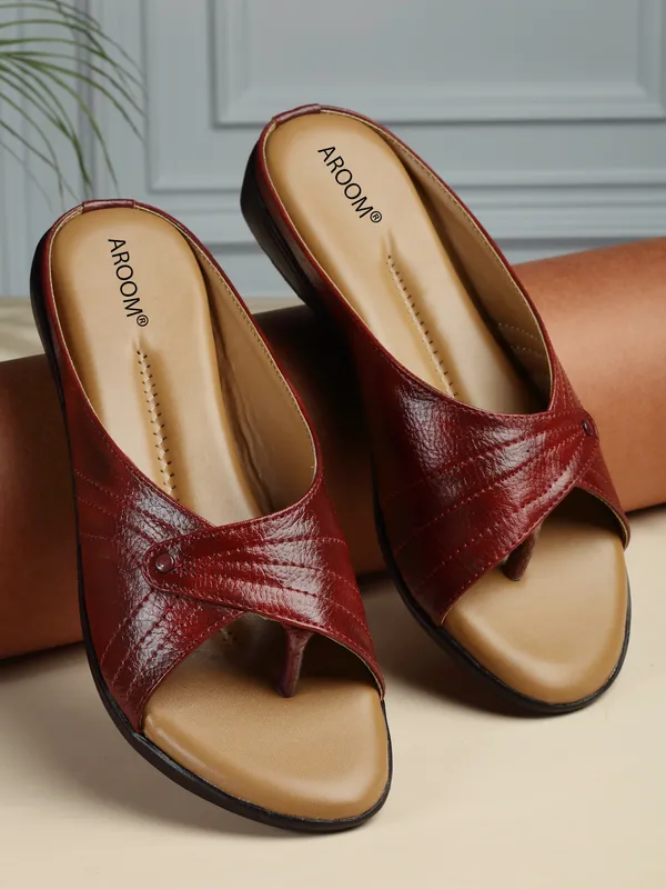 Maroon_Stylish_Comfort_Slip_On_Flats_For_Women_With_Soft_Cushion_Sole_And_Trendy_Toe_Design