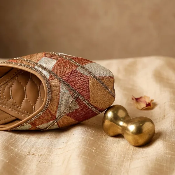 Tan_Trendy_Embroidered_Womens_Ethnic_Jutti_With_Comfortable_Insole_And_Traditional_Craft_Detailing