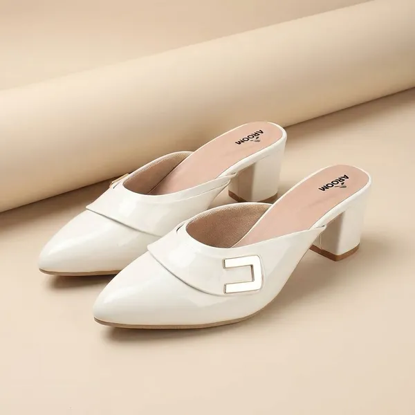 White_Elegant_Block_Heel_Mules_For_Women_With_Gold_Buckle_And_Glossy_Finish