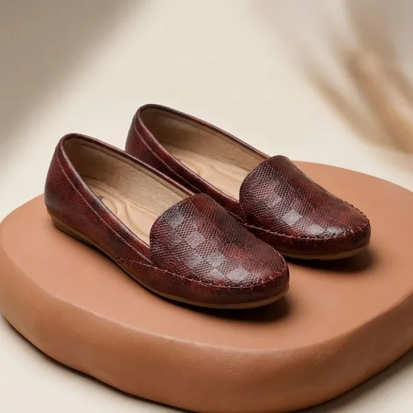 Maroon_Stylish_Check_Textured_Loafer_Flats_For_Women_With_Soft_Insole_And_Comfortable_Grip_Sole