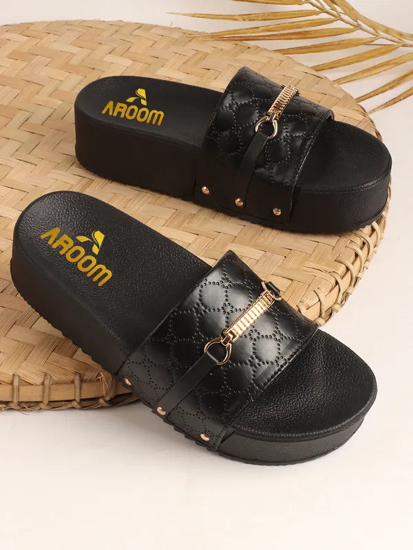 Black_Trendy_Platform_Flats_For_Women_With_Gold_Chain_Detail_And_Comfortable_Slip_On_Design