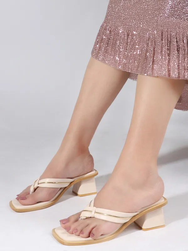 Cream_Trendy_Toe_Ring_Block_Heel_Sandals_For_Women_With_Elegant_Gold_Strap_Design