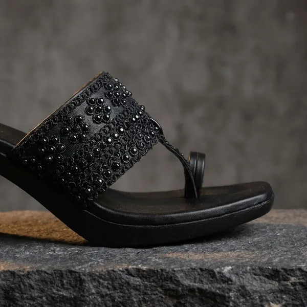 Black_Black_Synthetic_Casual_Heel_Sandal_For_Women_3_Inch_Heel_Sandal