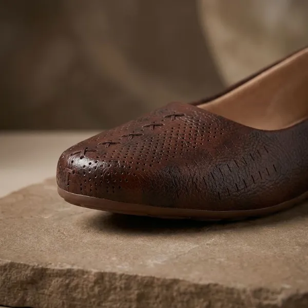 Brown_Elegant_Womens_Comfortable_Flats_With_Stitch_Detailing