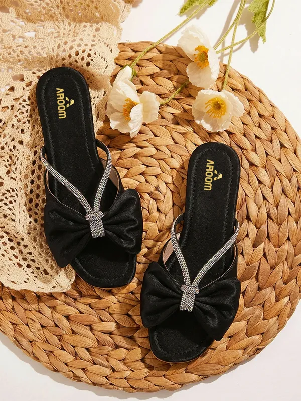 Stylish_Bow_Embellished_Flat_Slip-On_Sandals_for_Women