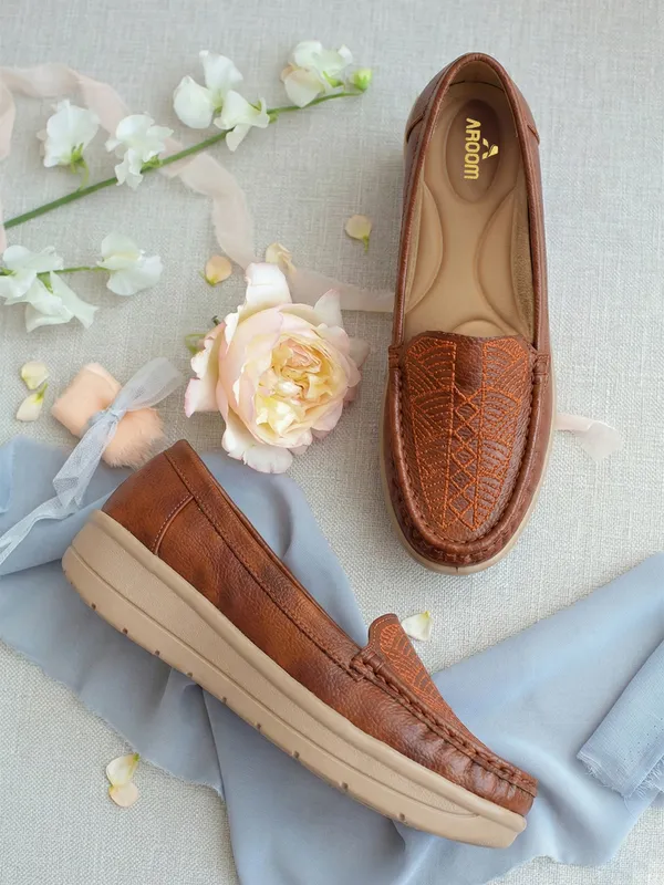 Aroom_Women�s_Textured_Comfort_Loafers