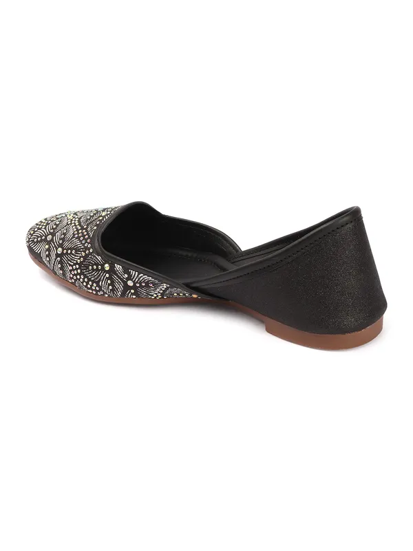 Womens_Embellished_Ethnic_Flats_Stylish_Comfortable_Party_Wear_Jutti