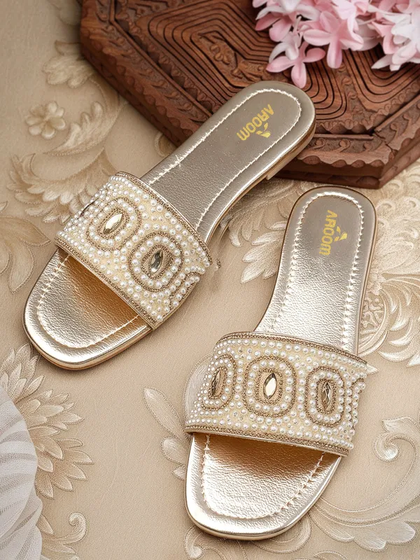 Aroom_Women�s_Pearl_Embellished_Ethnic_Slide_Sandals
