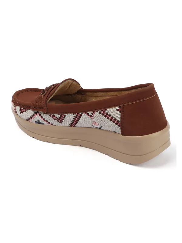 Womens_Printed_Comfort_Loafers_Stylish_Slip-On_Casual_Shoes
