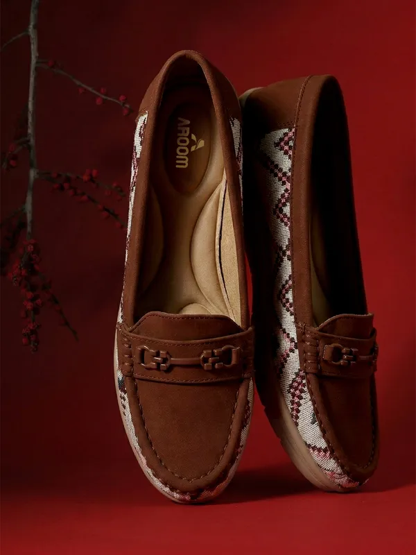 Womens_Printed_Comfort_Loafers_Stylish_Slip-On_Casual_Shoes