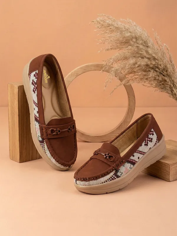 Womens_Printed_Comfort_Loafers_Stylish_Slip-On_Casual_Shoes