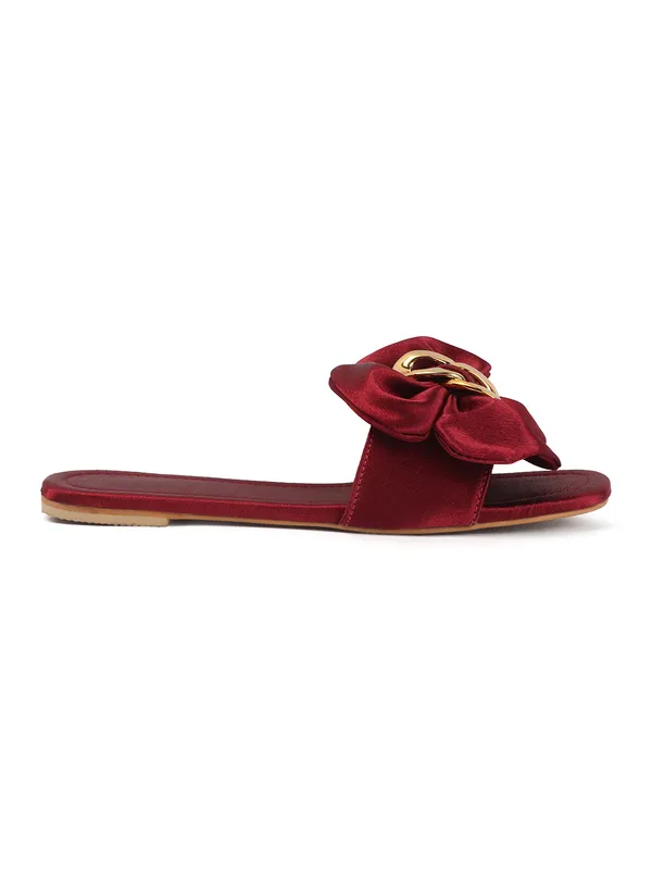 Women's_Slip-On_Flats_with_Bow_Detail_&_Gold_Chain_Accent