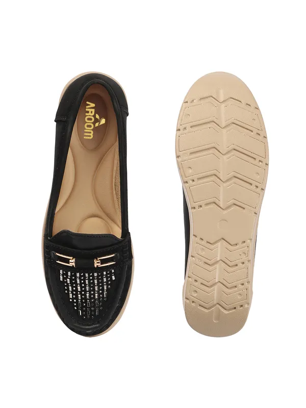 Womens_Embellished_Comfort_Loafers_Stylish_Slip-On_Casual_Shoes