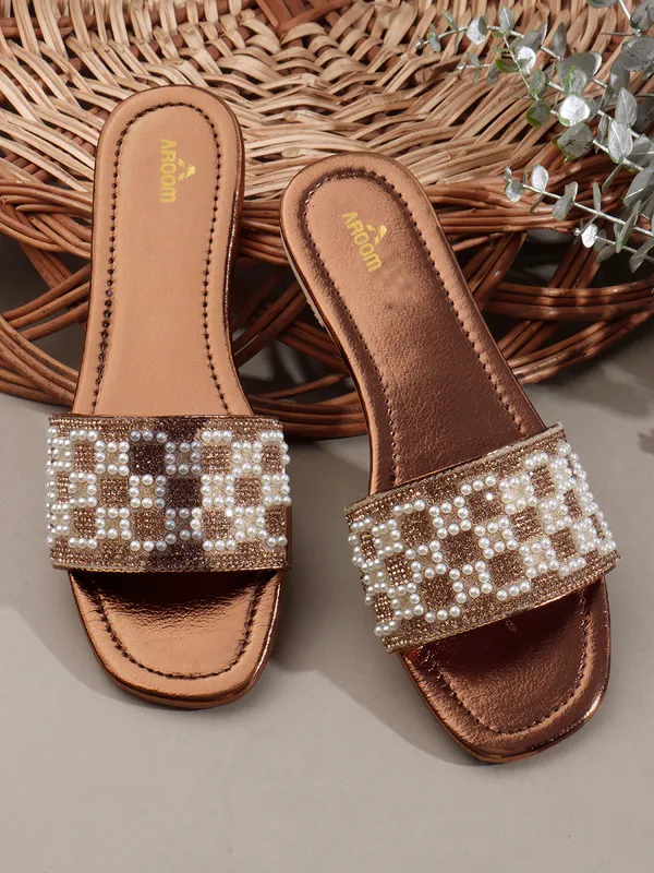 Aroom_Women�s_Pearl_Embellished_Ethnic_Slide_Sandals