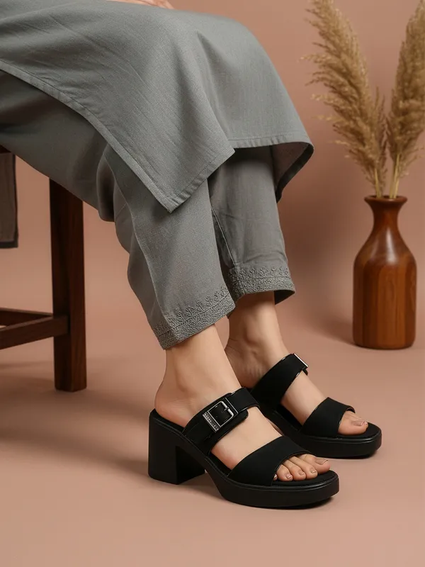 Aroom_Women�s_Block_Heel_Sandals_with_Buckle_Strap