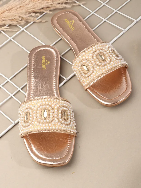 Aroom_Women�s_Pearl_Embellished_Ethnic_Slide_Sandals