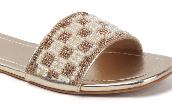 Aroom_Women�s_Pearl_Embellished_Ethnic_Slide_Sandals
