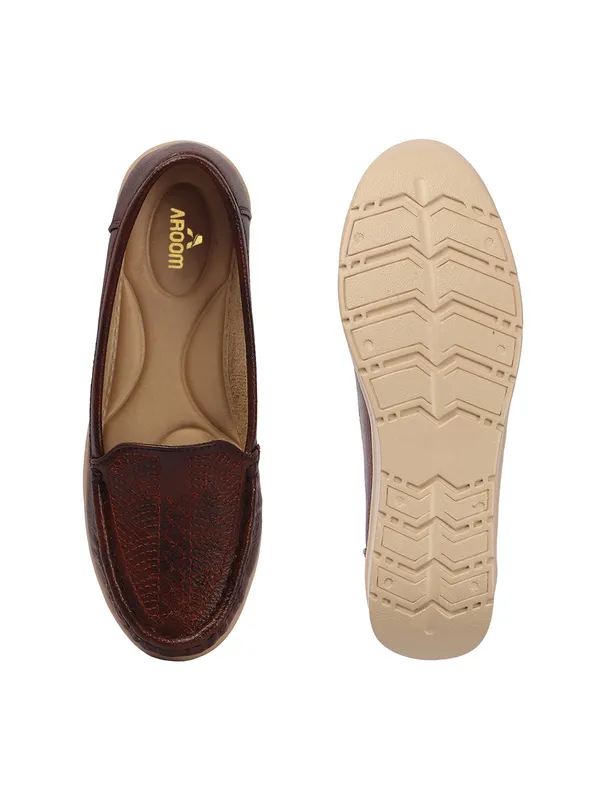 Aroom_Women�s_Textured_Comfort_Loafers