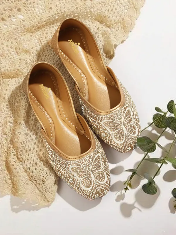 Womens_Embellished_Ethnic_Flats_Stylish_Comfortable_Party_Wear_Jutti