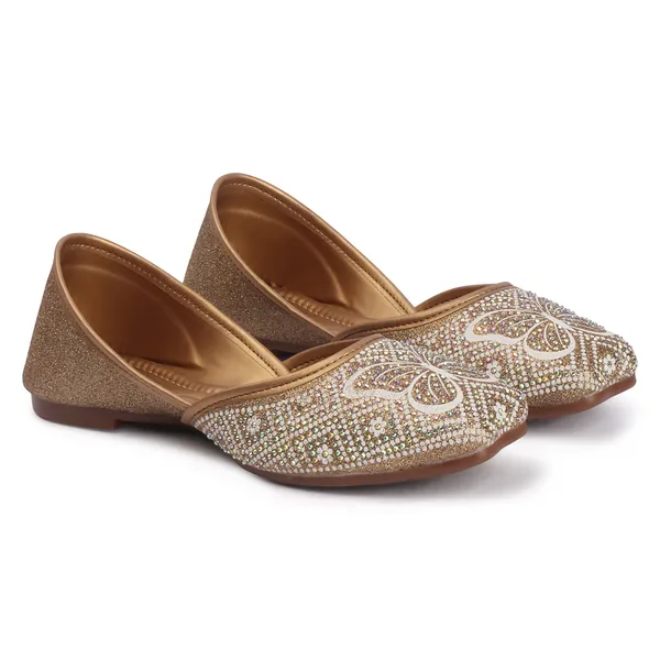 Elegant_Embellished_Ethnic_Flat_Juttis_for_Women