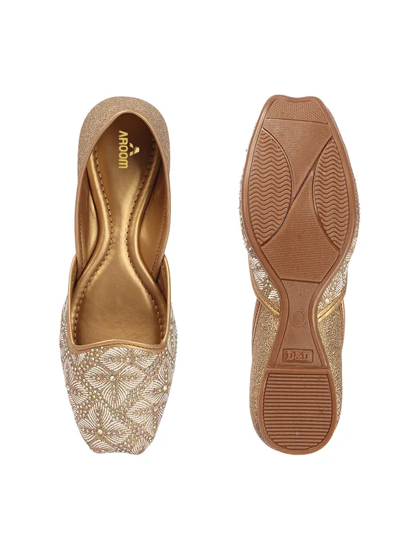 Womens_Embellished_Ethnic_Flats_Stylish_Comfortable_Party_Wear_Jutti