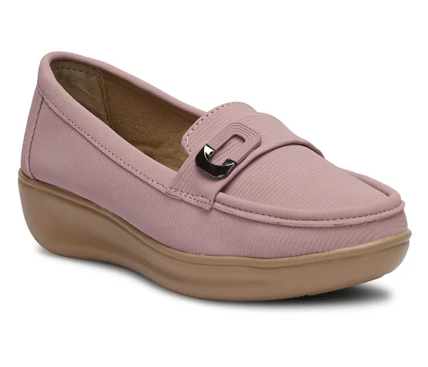Step_into_effortless_style_and_all-day_comfort_with_these_elegant_wedge_heel_loafers
