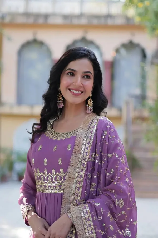 Dark_Lavender_Georgette_Fully_Flair_Gown_With_Embroidery_Work_With_Heavy_Dupatta_For_Women