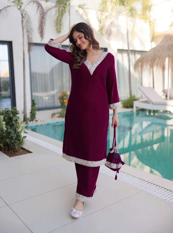 Wine_Mirror_Embroidery_Suit_With_Batwa_For_Women