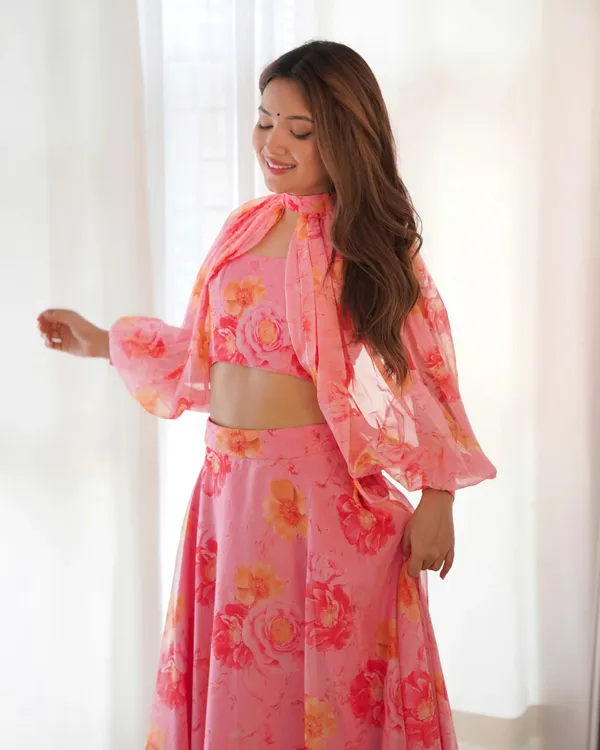 Dirty_Pink_Floral_Print_Indo_Western_With_Detachable_Sleeves_And_Lehenga_For_Women