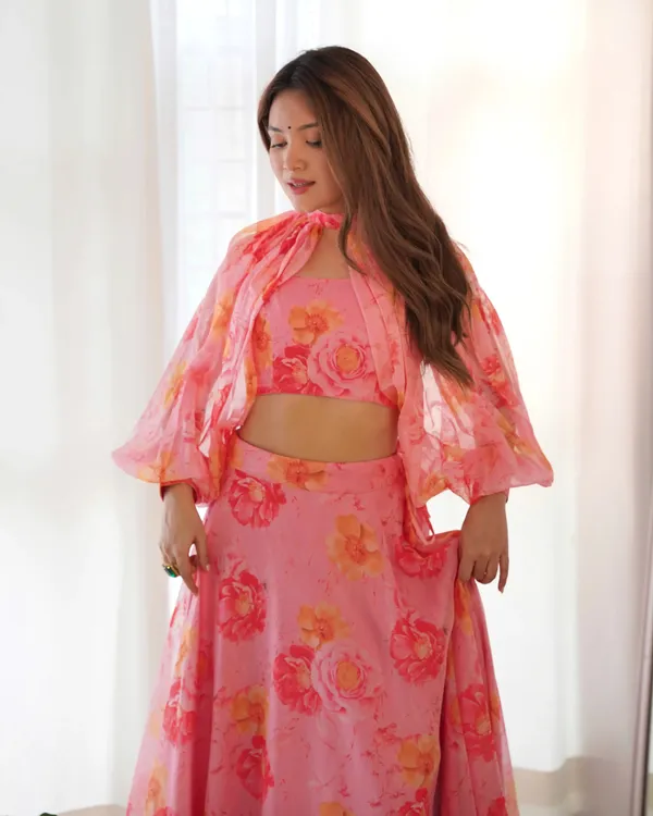 Dirty_Pink_Floral_Print_Indo_Western_With_Detachable_Sleeves_And_Lehenga_For_Women