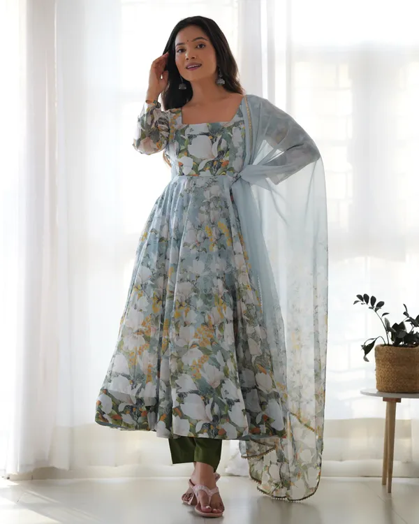 Regent_Grey_Floral_Print_Organza_Silk_Anarkali_Gown_And_Dupatta_For_Women