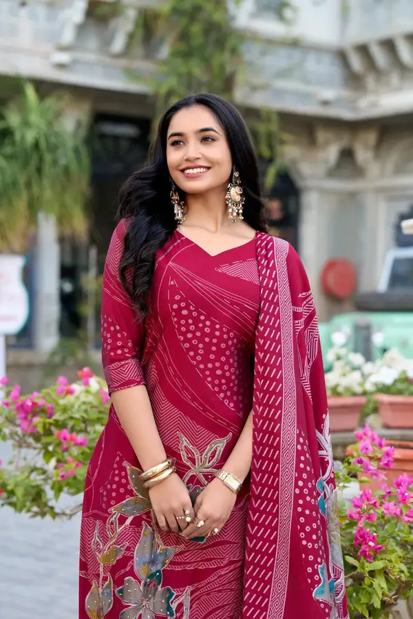 Soft_Maroon_Floral_Print_With_Beets_Handwork_Salwar_Suit_For_Women