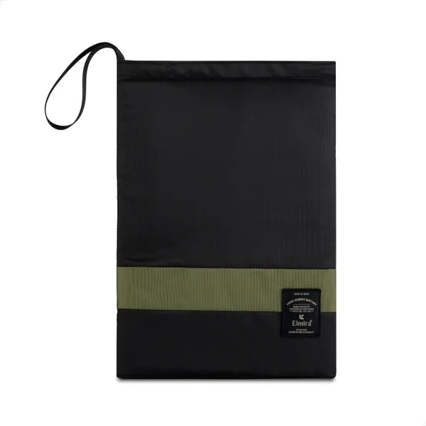 Black_15.6_Inch_Laptop_Sleeve_-_Water_Resistant_&_Padded