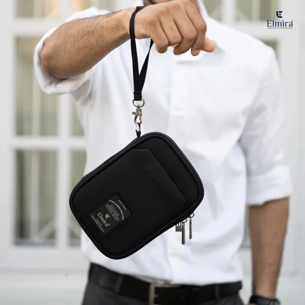 Black_Stylish_Polyester_Passport_Holder_For_Unisex