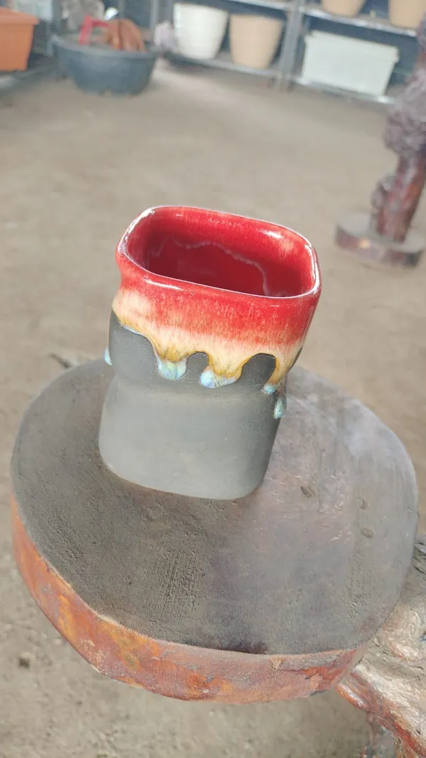 Handcrafted_Red_Drip_Glaze_Ceramic_Cup/Planter