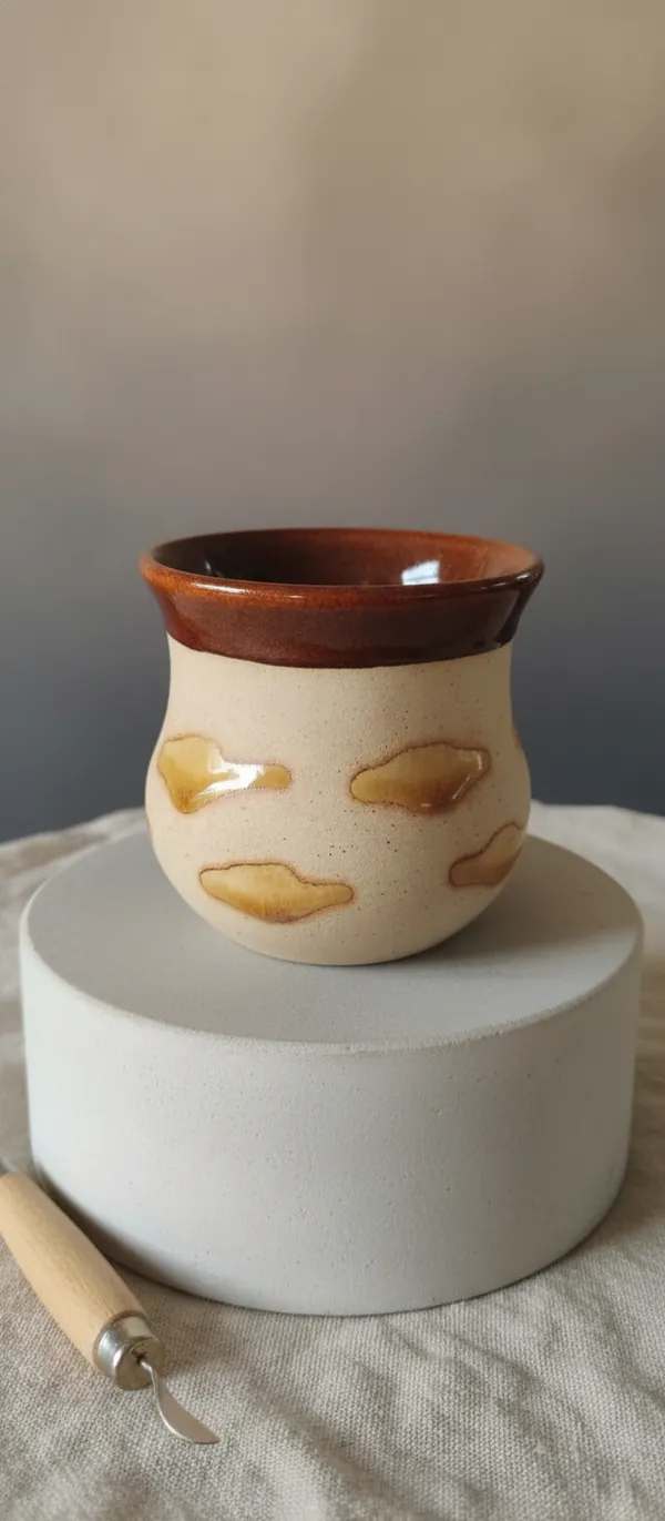 Handcrafted_Ceramic_Coffee_Mug_With_Brown_Glaze_And_Yellow_Drip_Design