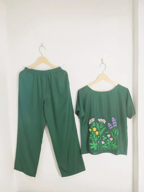 Dark_Green_Premium_Apparel_Set_For_Women