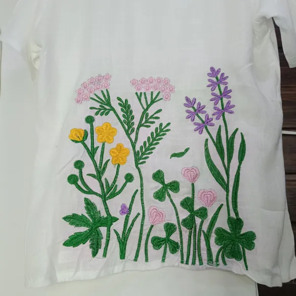 White_Premium_Apparel_Set_For_Women
