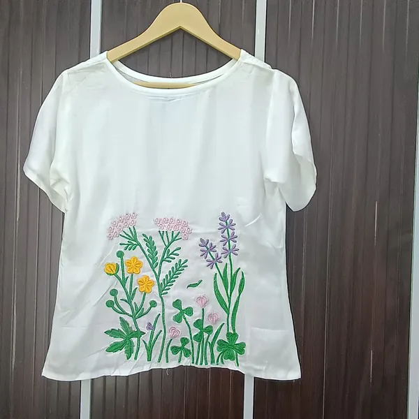 White_Premium_Apparel_Set_For_Women