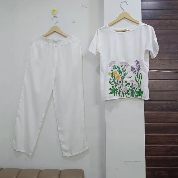 White_Premium_Apparel_Set_For_Women