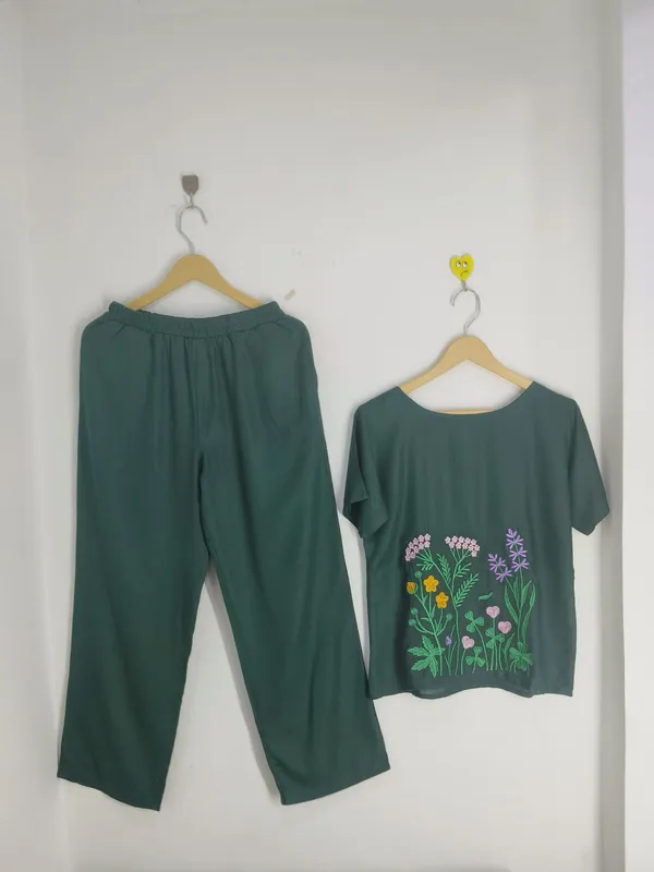 Dark_Green_Premium_Apparel_Set_For_Women