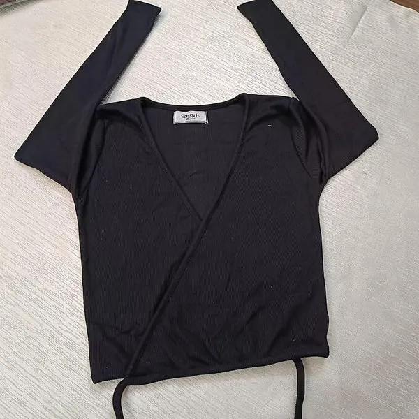 Black_Premium_Top_For_Women