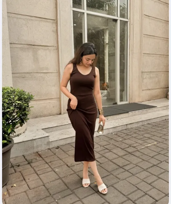 Mahroon_Premium_Quality_V_Neck_Dress_For_Women
