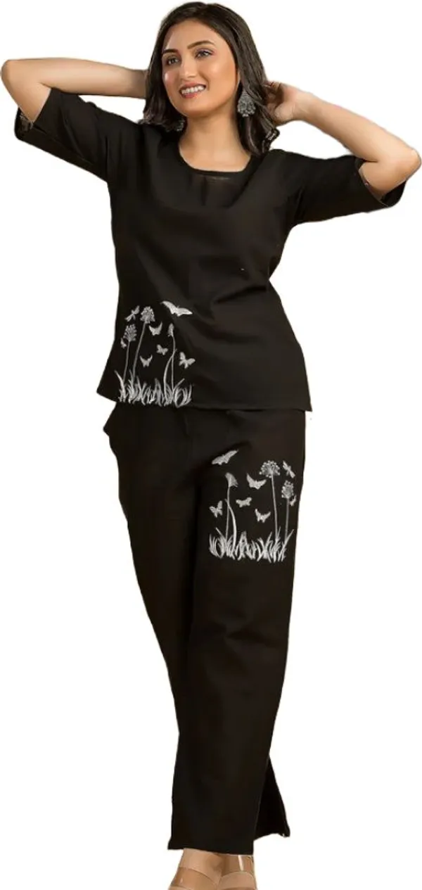Black_Premium_Apparel_Set_For_Women